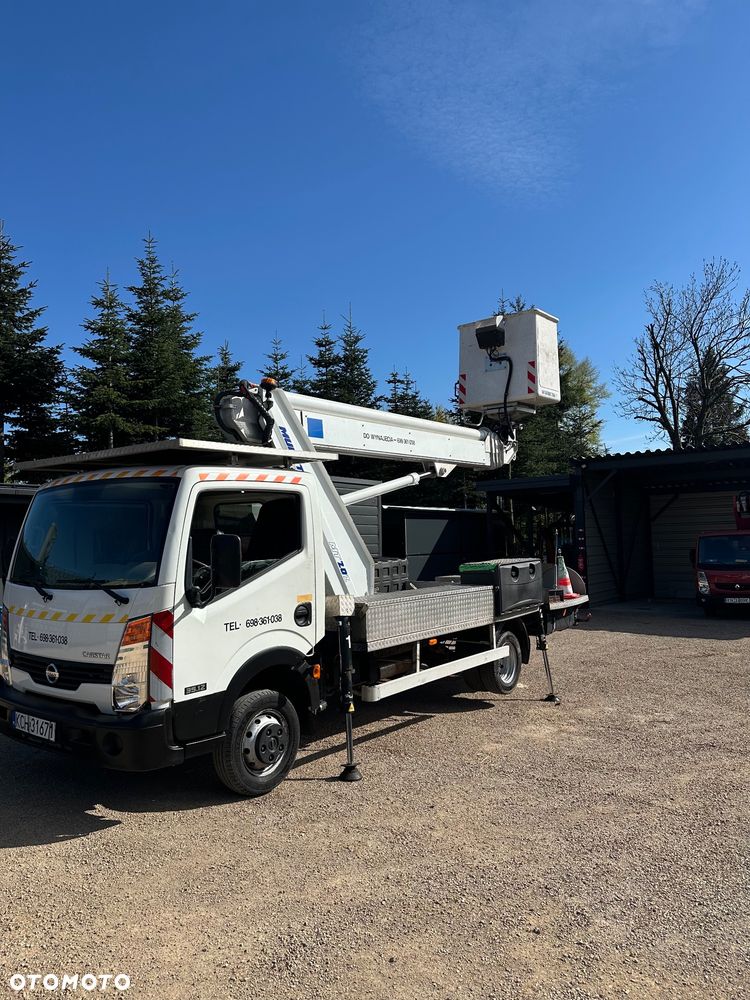 Nissan Cabstar - 1