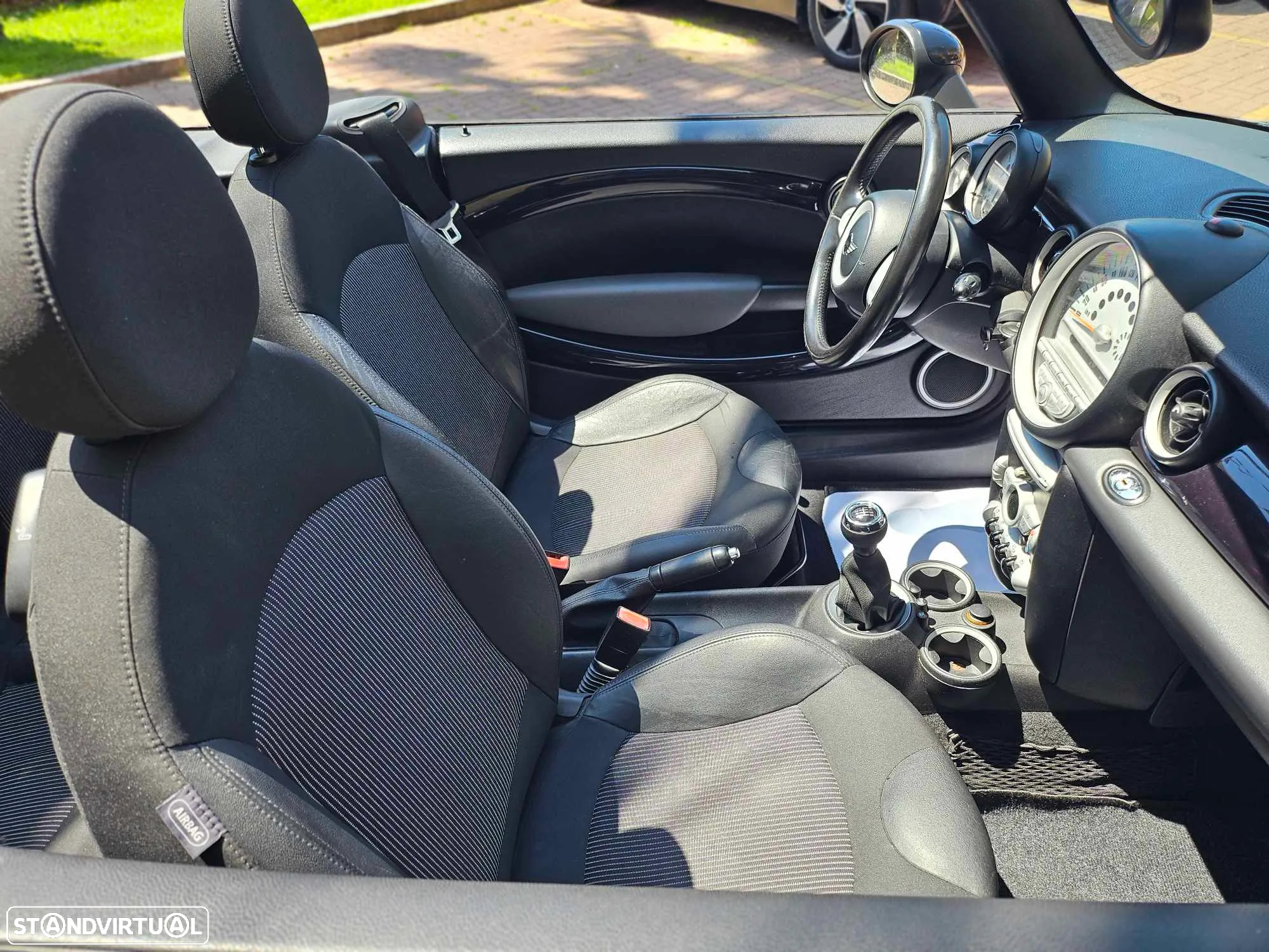 MINI Cabrio Cooper - 17