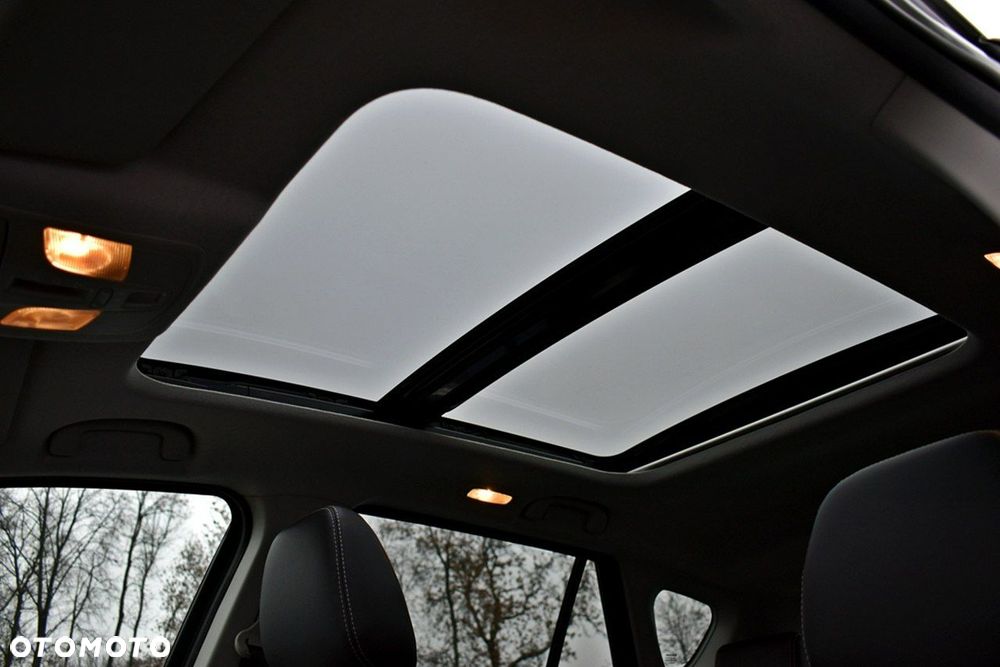 Suzuki SX4 S-Cross 1.4 T Premium 4WD - 11