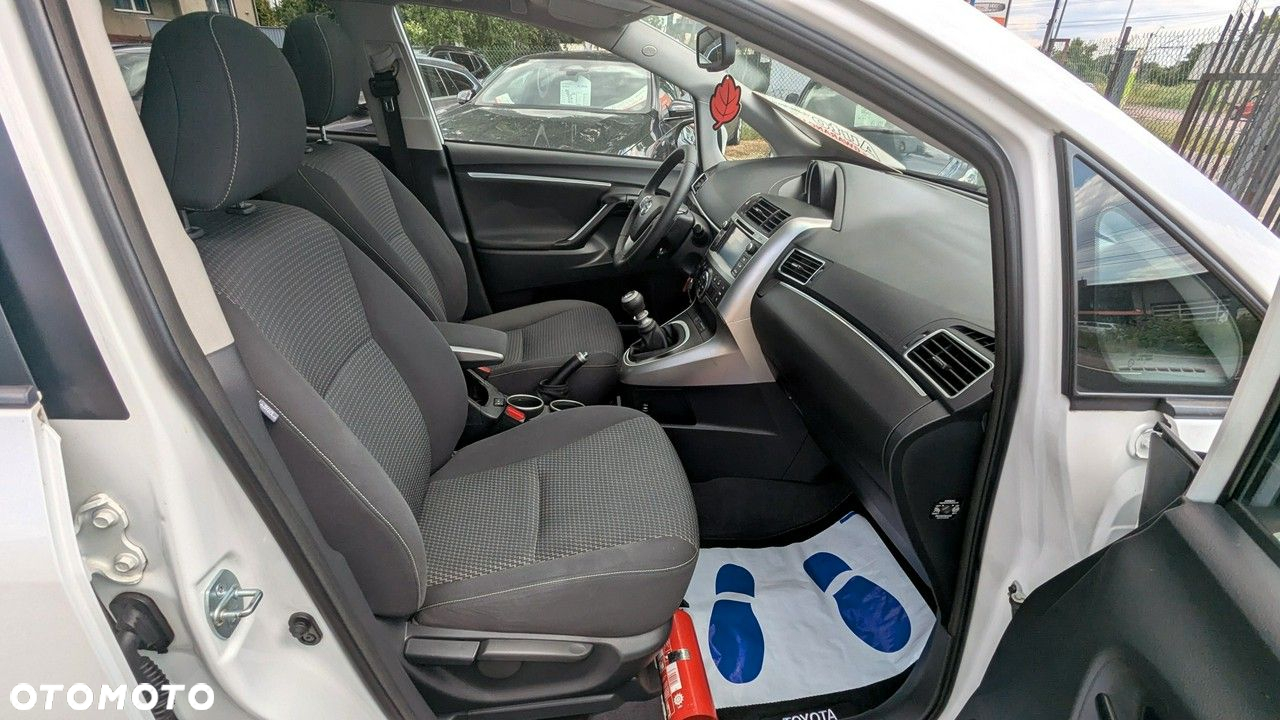 Toyota Verso - 33