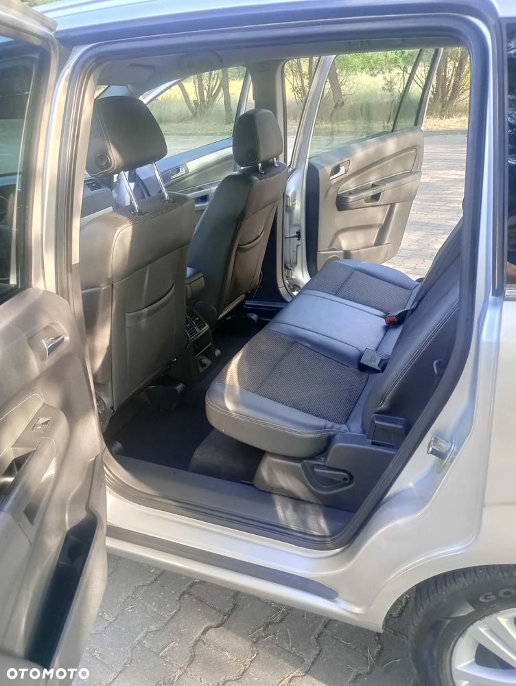 Opel Zafira 2.2 Navi - 6