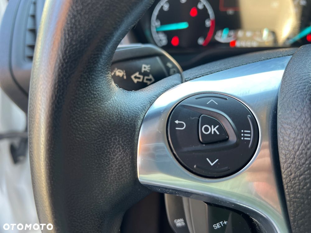 Ford Tourneo Connect Grand - 14