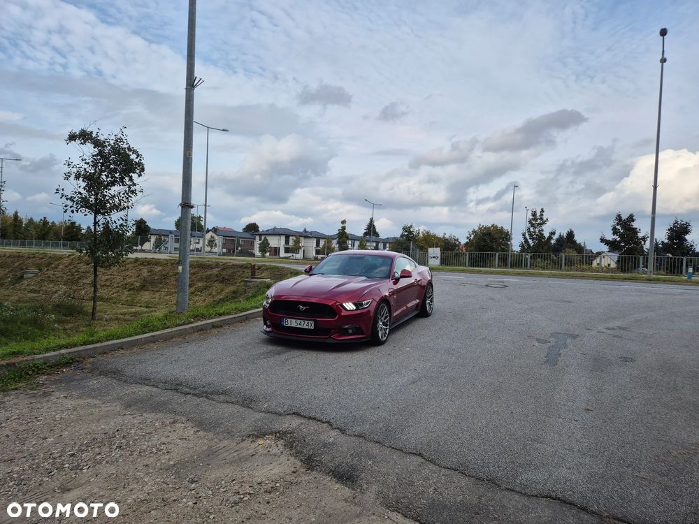 Ford Mustang - 7