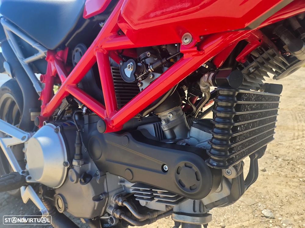 Ducati Hypermotard - 6