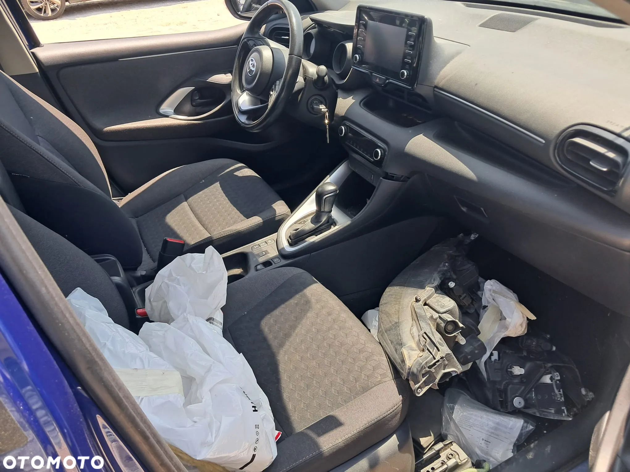 Toyota Yaris Hybrid 1.5 Premiere Edition - 6