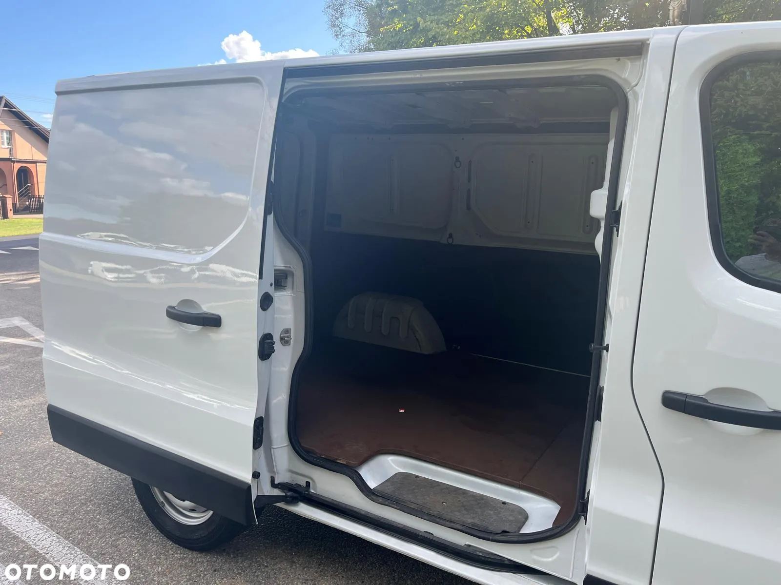 Renault Trafic - 17