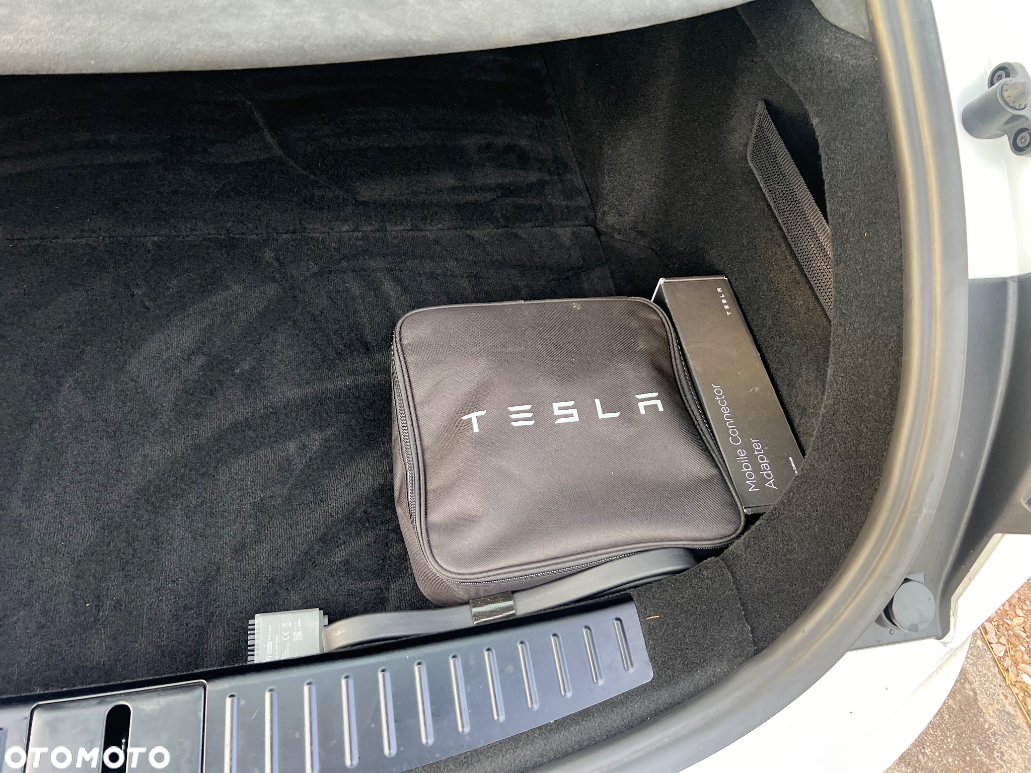 Tesla Model S - 25