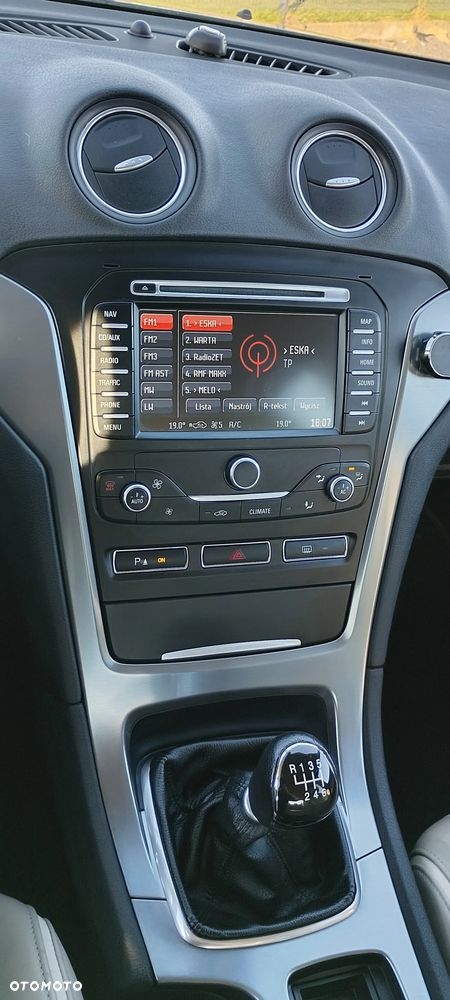 Ford Mondeo - 16