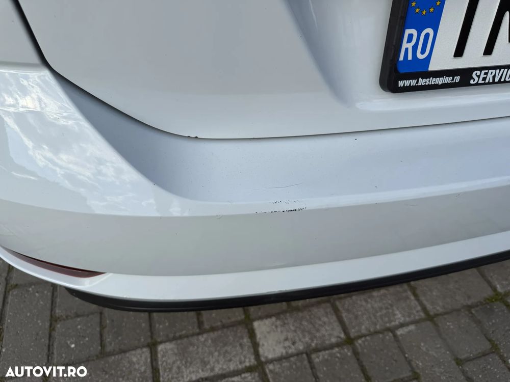 Volkswagen Golf - 15