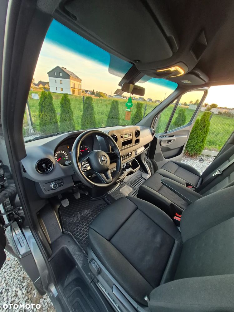 Mercedes-Benz Sprinter - 27