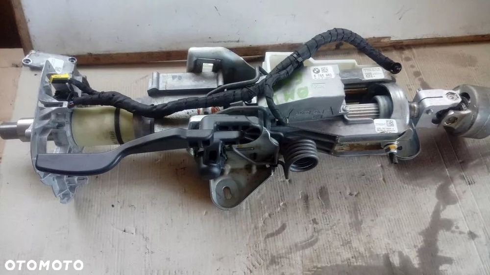 KOLUMNA KIEROWNICZA BMW E60 2.0D 6786903 - 2