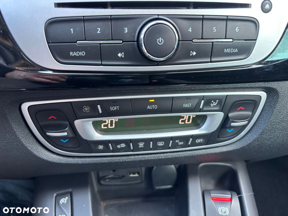 Renault Grand Scenic Energy dCi 130 Start & Stop Bose Edition - 17