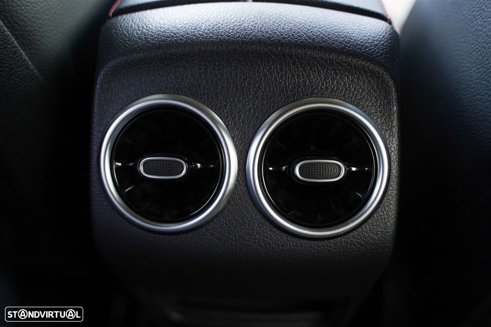 Mercedes-Benz GLB 180 d AMG Line - 16