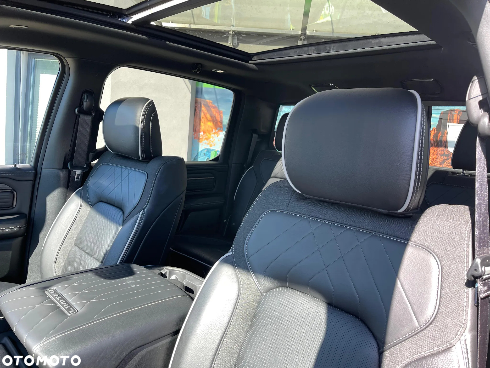 RAM 1500 ver-5-7-crew-cab-limited - 21