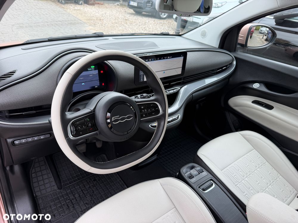 Fiat 500e 42kWh la Prima (by Bocelli) - 11