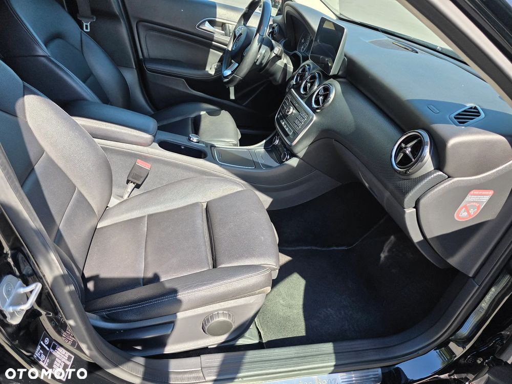 Mercedes-Benz Klasa A 180 d 7G-DCT - 35