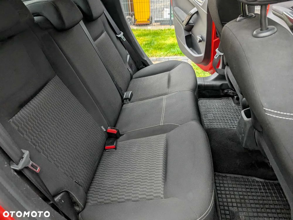 Peugeot 208 1.2 PureTech Active - 12