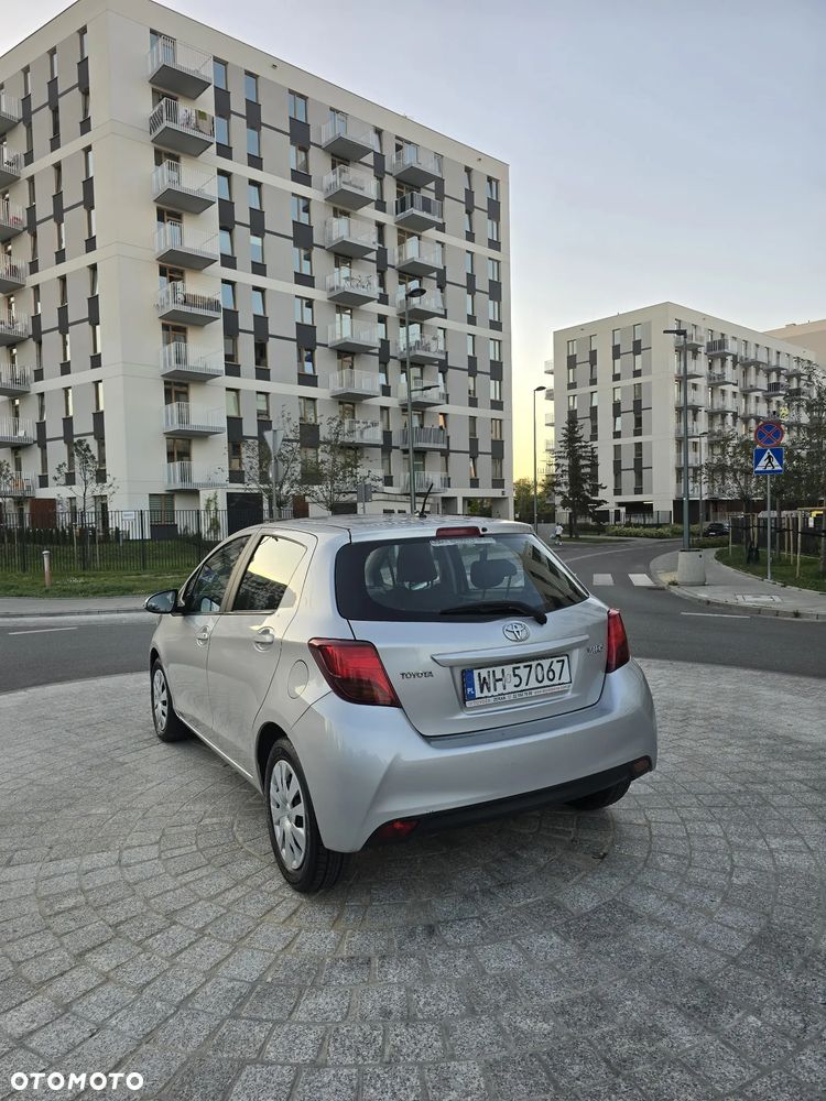 Toyota Yaris 1.33 Active EU6 - 8