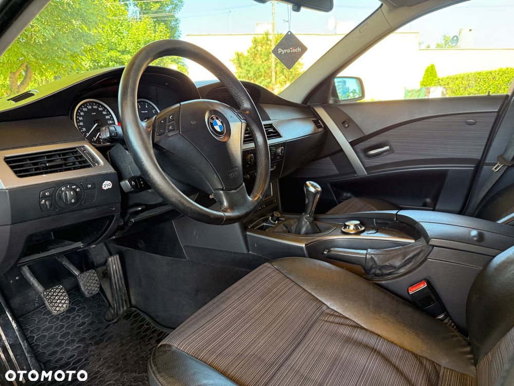 BMW Seria 5 530i - 34