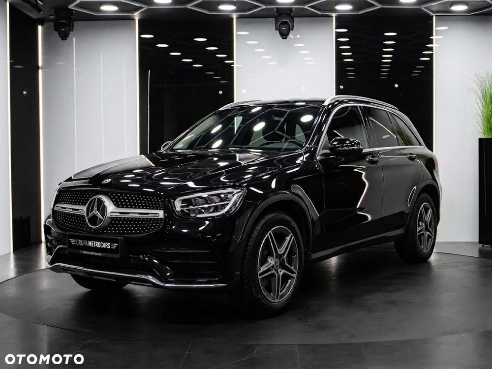 Mercedes-Benz GLC 200 4Matic 9G-TRONIC AMG Line - 2