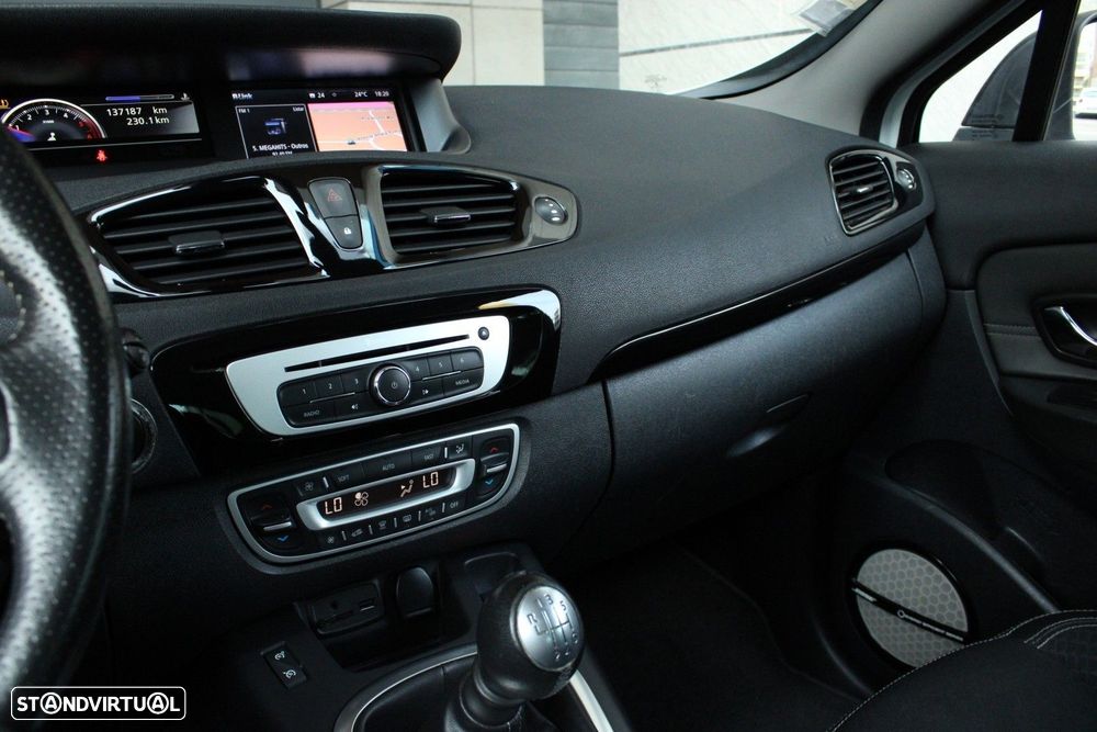 Renault Grand Scénic 1.5 dCi Bose Edition SS - 28