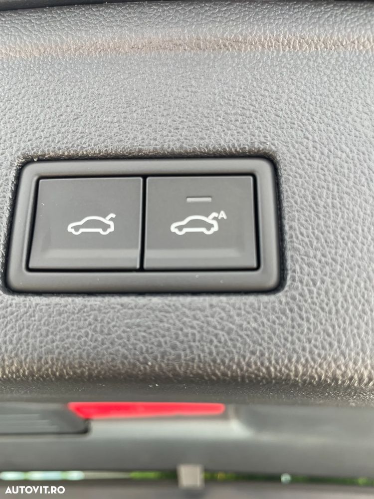 Volkswagen Touareg V6 TDI 4MOTION Elegance - 21