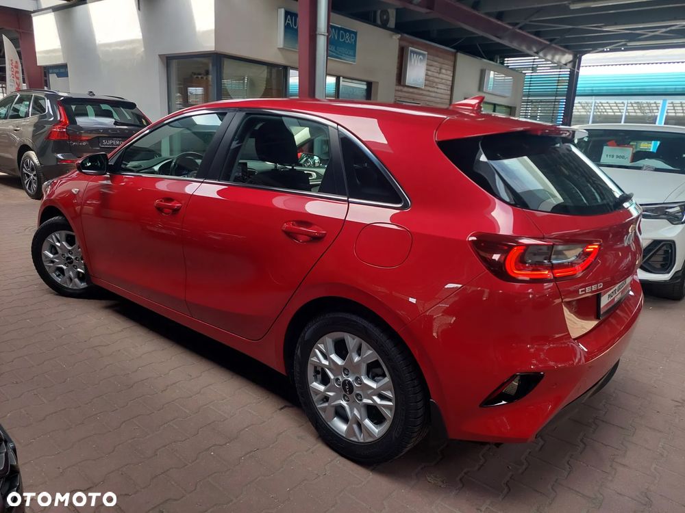 Kia Ceed - 30
