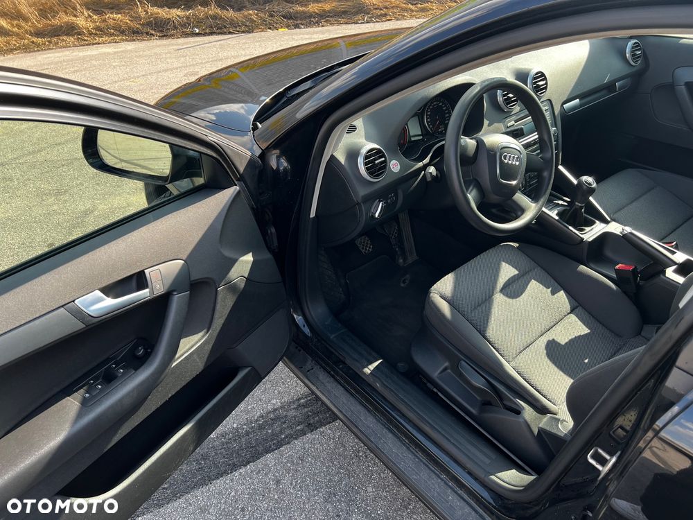 Audi A3 Sportback - 7