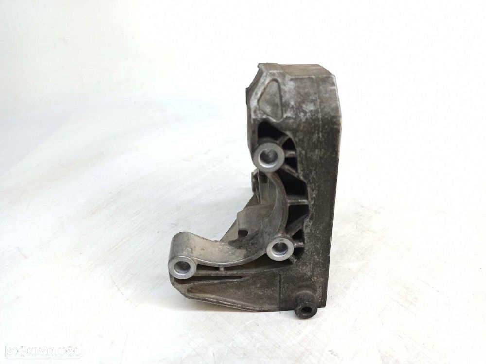 SUPORTE DA BOMBA DE DIREÇÃO BMW SERIE 1 BERLINA (E81/E87) 118D - 4