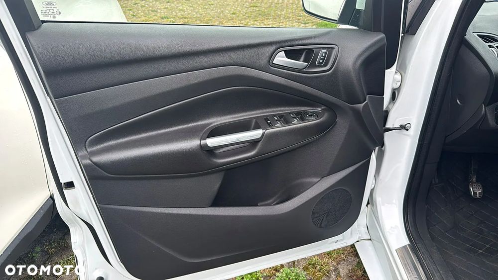 Ford Kuga - 5