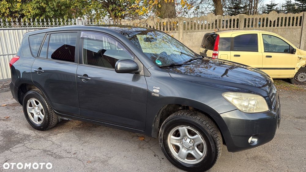 Toyota RAV4 2.2 D-4D 4x4 - 5