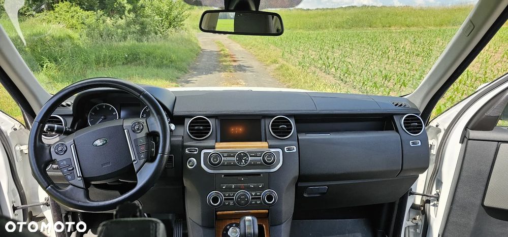 Land Rover Discovery 5.0 V8 HSE - 24