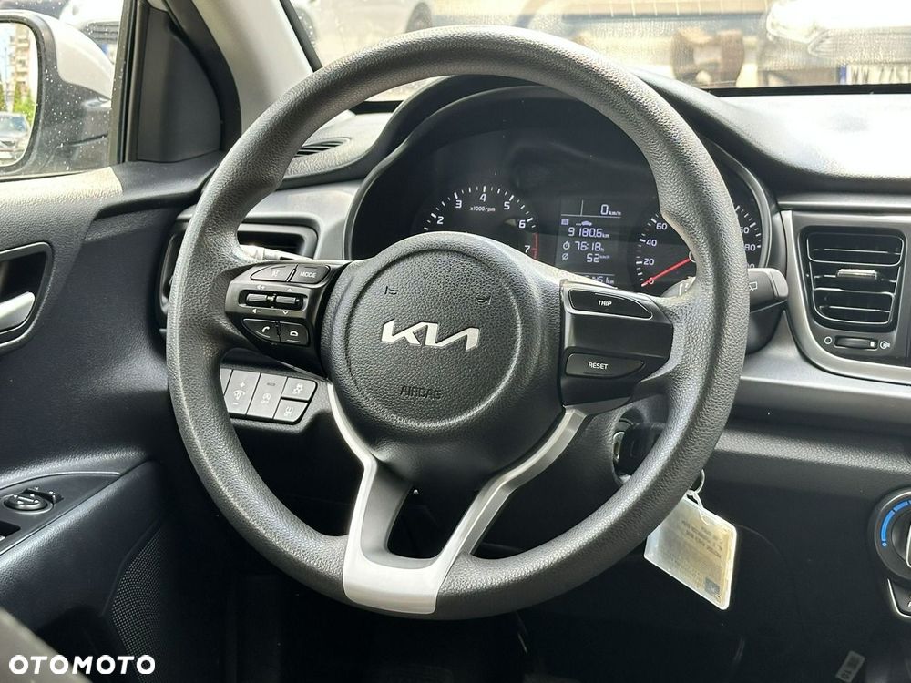 Kia Rio - 19