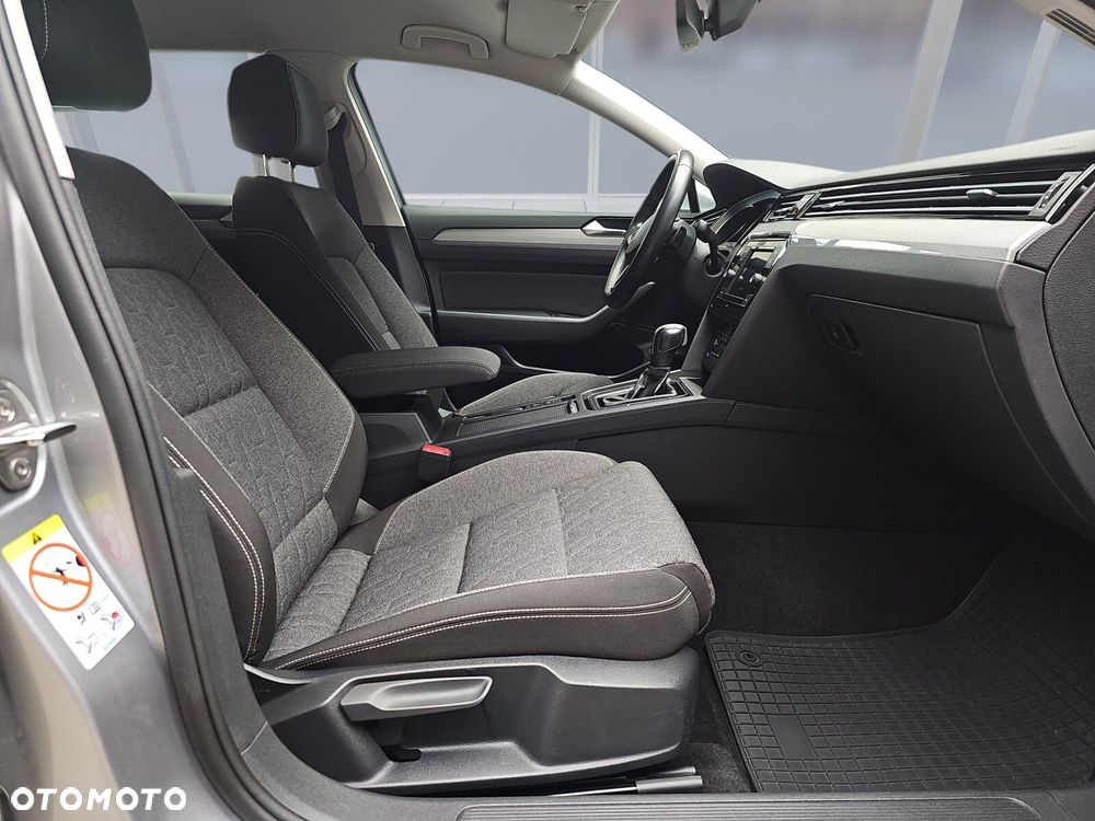 Volkswagen Passat 2.0 TDI EVO Business DSG - 16