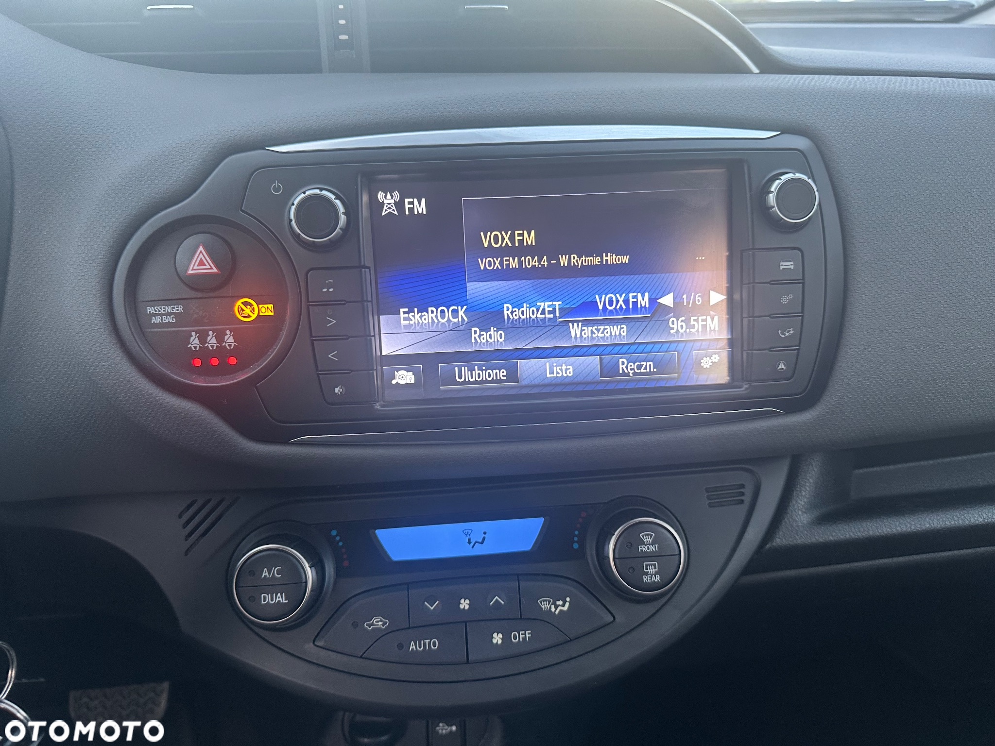 Toyota Yaris Hybrid 1.5 VVT-i - 29