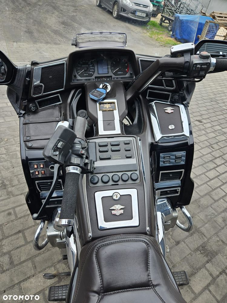 Honda GL - 6