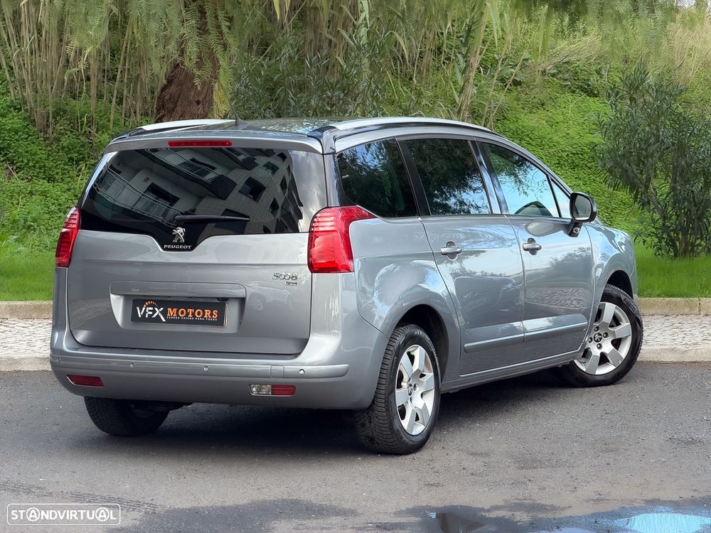 Peugeot 5008 1.6 E-HDi 7L Allure 2-Tronic J17 - 3