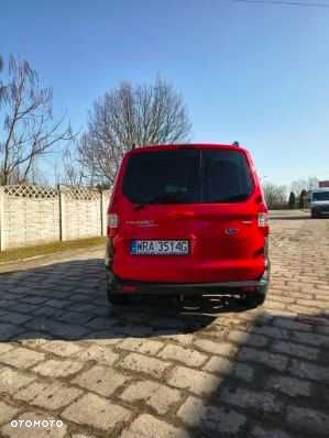 Ford Transit Courier - 4