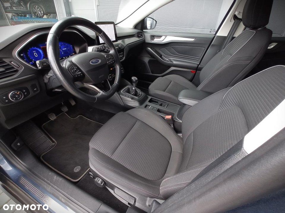 Ford Focus - 11