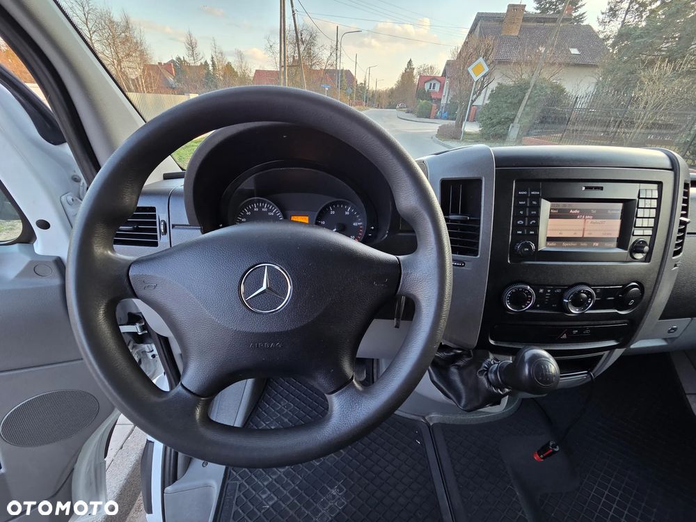 Mercedes-Benz Sprinter - 28