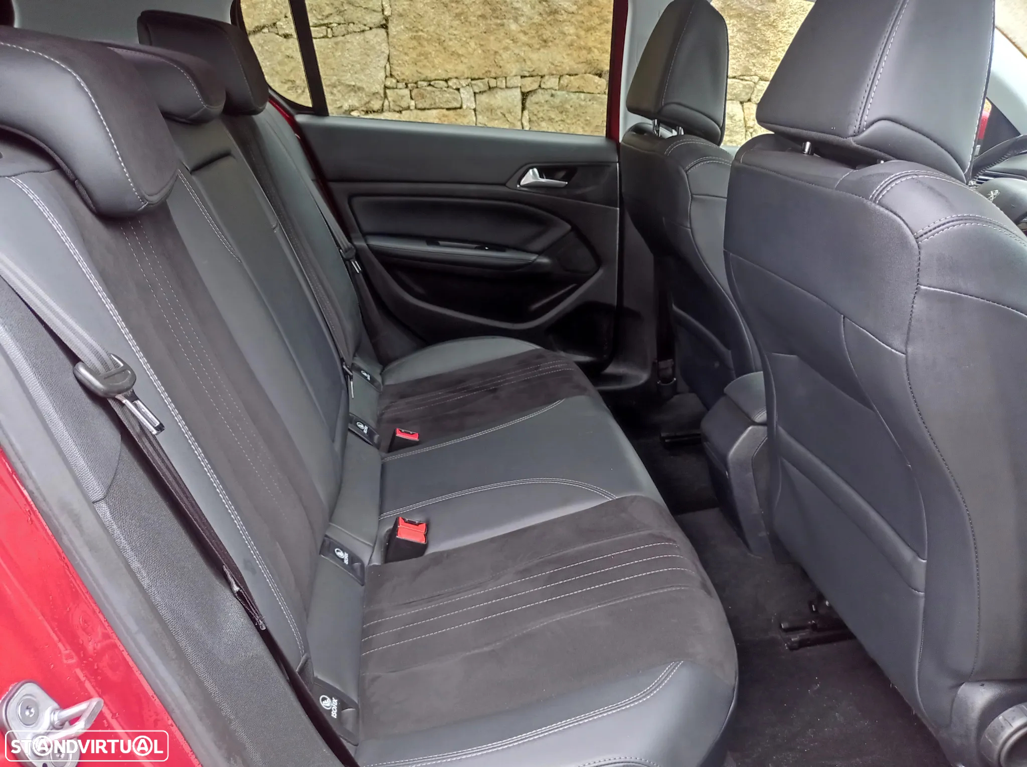 Peugeot 308 1.2 PureTech Allure EAT8 - 12