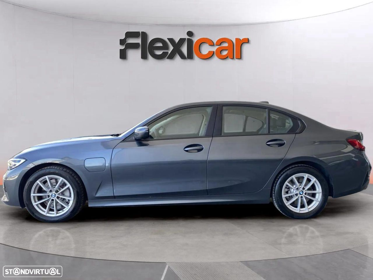 BMW 330 e Touring Line Sport Auto - 4