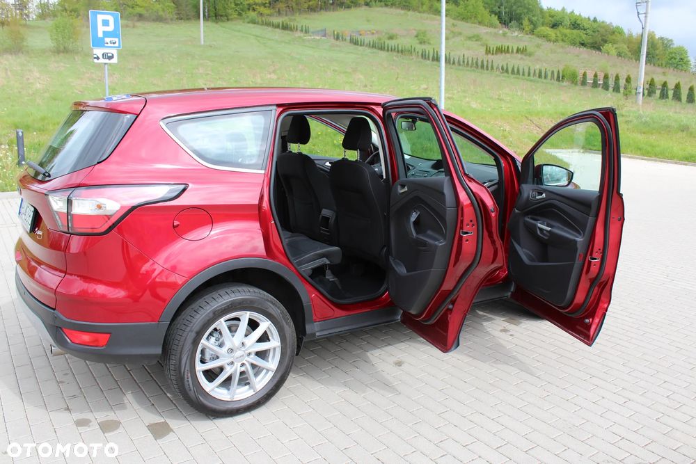 Ford Kuga 1.5 TDCi 2x4 Business Edition - 10