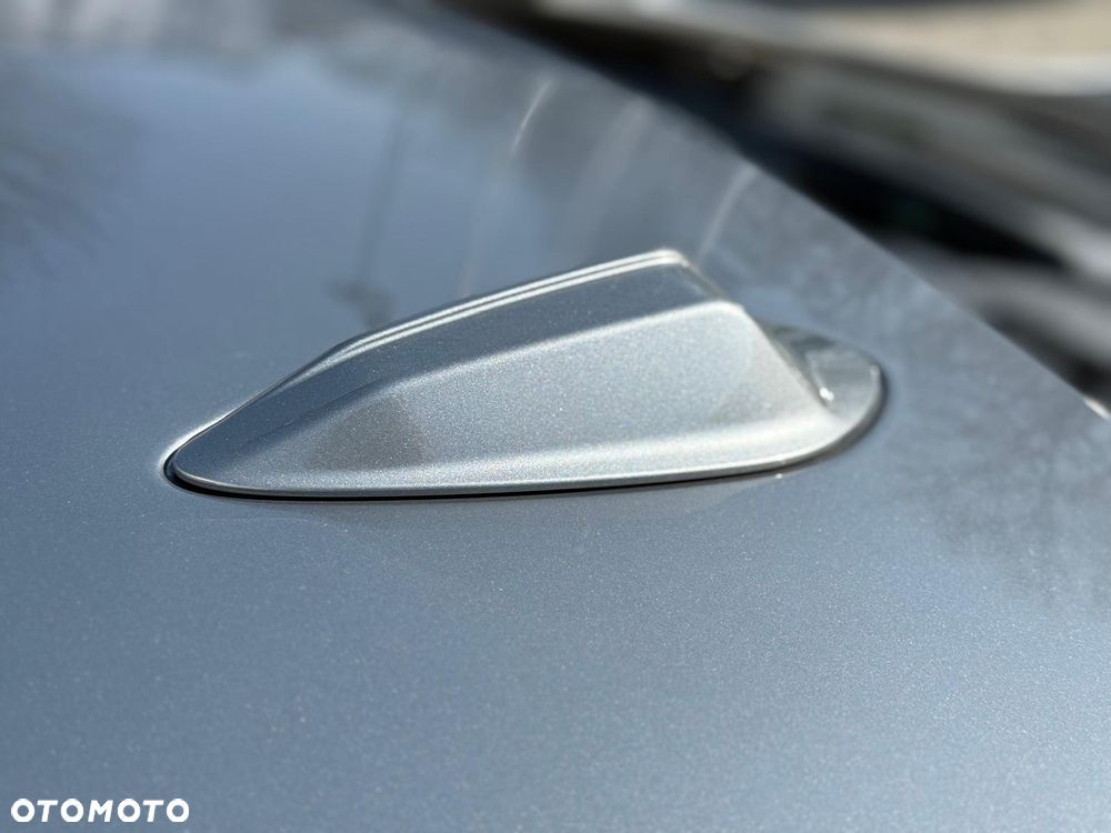 BMW Seria 3 320i M Sport - 13