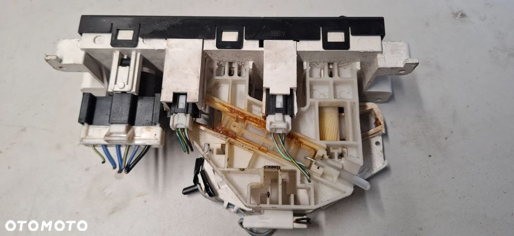 PANEL KLIMATYZACJI NISSAN ALMERA - 3