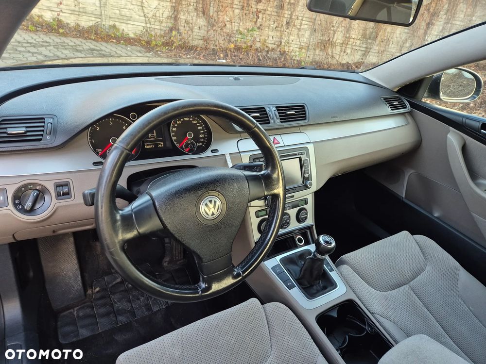 Volkswagen Passat 2.0 TDI DPF Highline - 6
