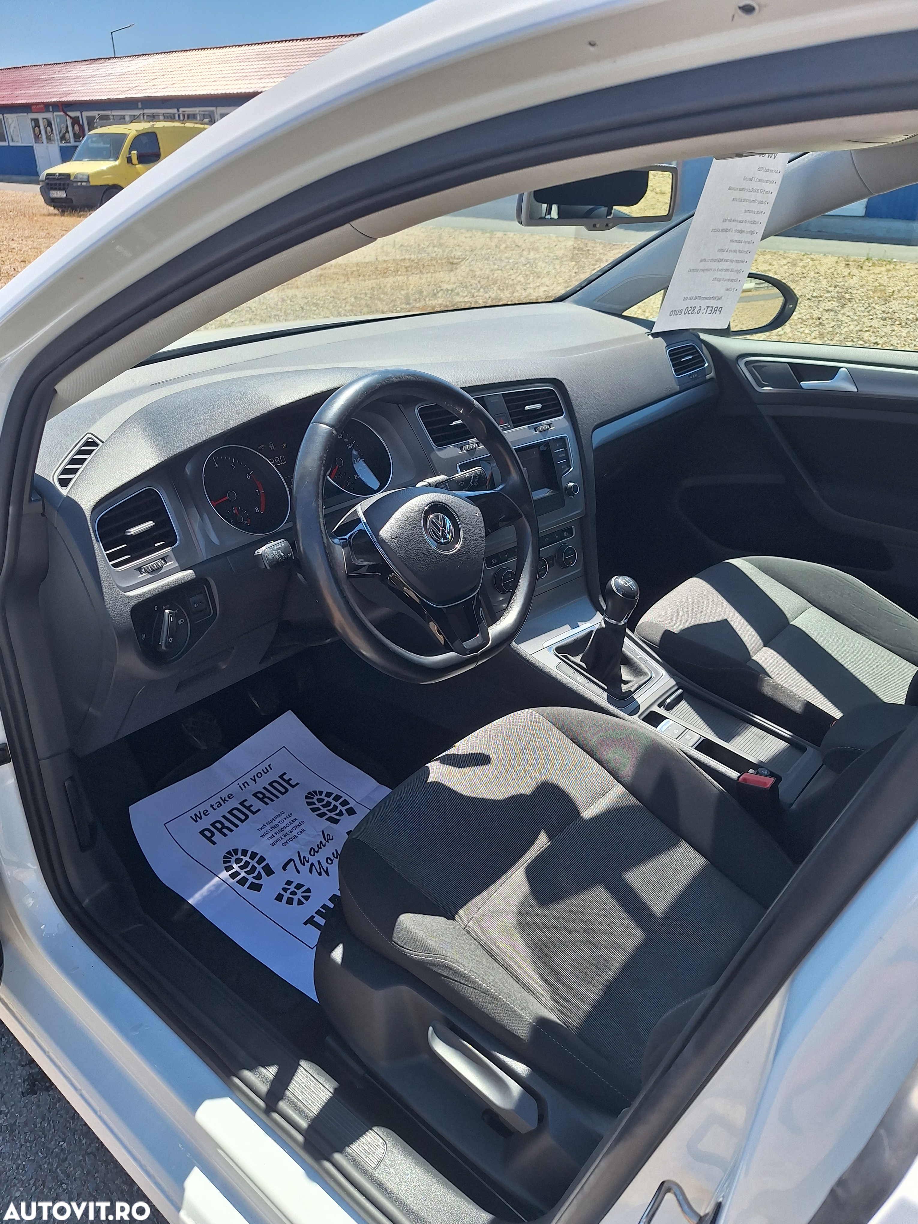 Volkswagen Golf - 6
