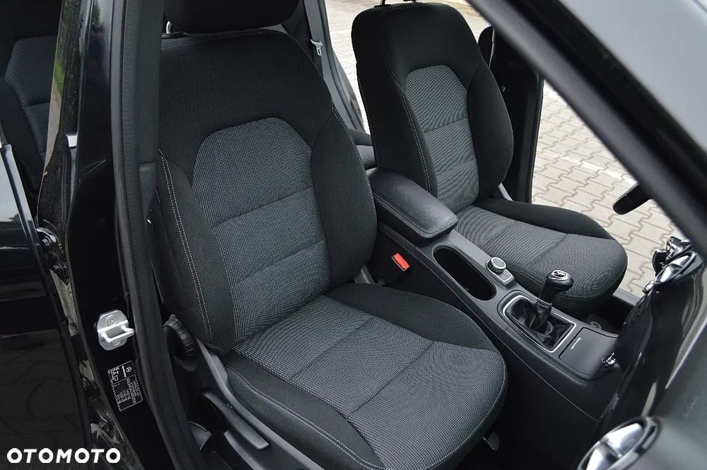 Mercedes-Benz Klasa B 180 BlueEFFICIENCY Edition - 20