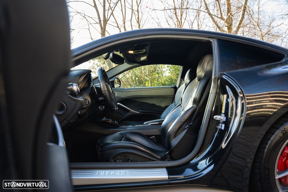 Ferrari F12 Berlinetta Standard - 22