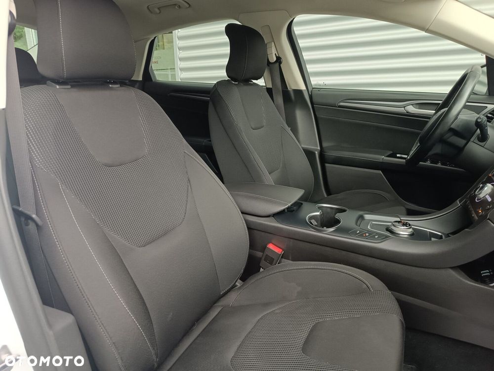 Ford Mondeo 2.0 EcoBlue Titanium - 30